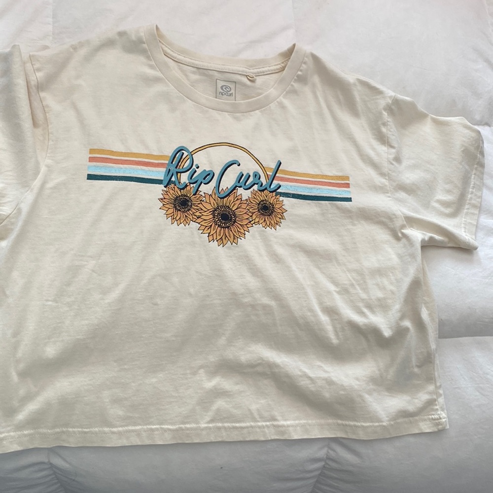 Never worn, girls Rip Curl shirt